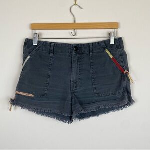 THE GREAT. The Desert Embroidered Cut-Off Short